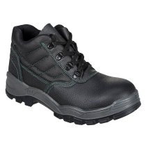 Chukka boots size 8 - black